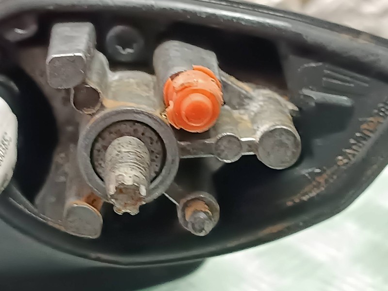 Recambio de retrovisor izquierdo para seat leon (kl1) referencia OEM IAM 0411825  ELECTRICO