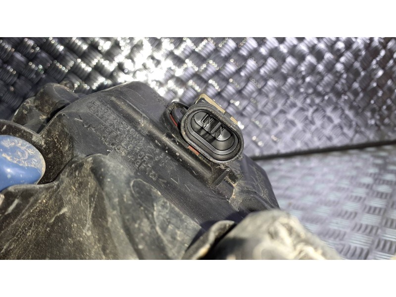 Recambio de faro antiniebla derecho para mitsubishi eclipse cross referencia OEM IAM W4323M  2+2 PINES