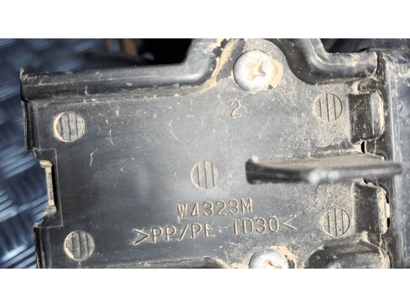 Recambio de faro antiniebla derecho para mitsubishi eclipse cross referencia OEM IAM W4323M  2+2 PINES