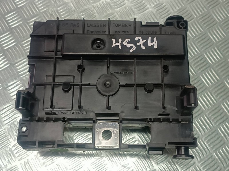 Recambio de caja reles / fusibles para citroen berlingo cuadro referencia OEM IAM 9807028780 BSMR04 DELPHI