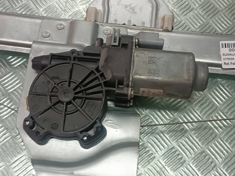 Recambio de elevalunas delantero derecho para citroen berlingo cuadro referencia OEM IAM 402104B  ELECTRICO