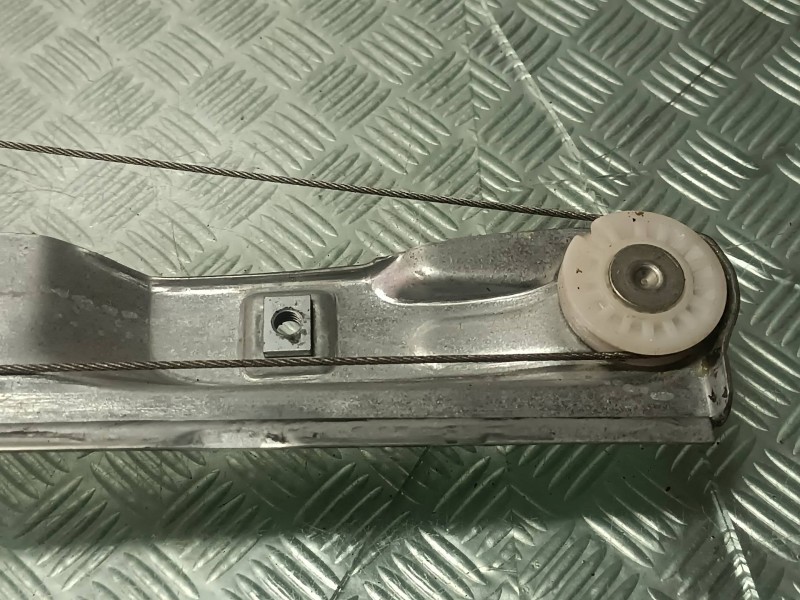 Recambio de elevalunas delantero derecho para citroen berlingo cuadro referencia OEM IAM 402104B  ELECTRICO