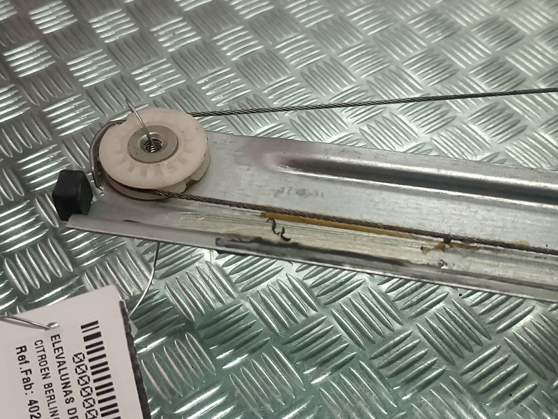 Recambio de elevalunas delantero derecho para citroen berlingo cuadro referencia OEM IAM 402104B  ELECTRICO