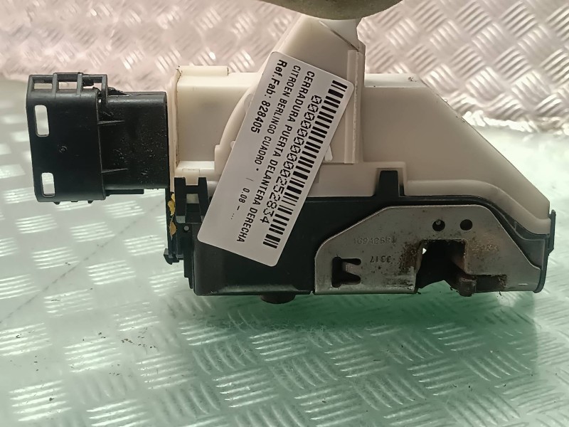 Recambio de cerradura puerta delantera derecha para citroen berlingo cuadro referencia OEM IAM 828405  ELECTRICA