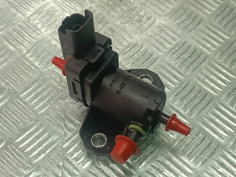 Recambio de valvula aire adicional para ford focus lim. (cb8) referencia OEM IAM 9688124580  CONECTOR 2 PINES
