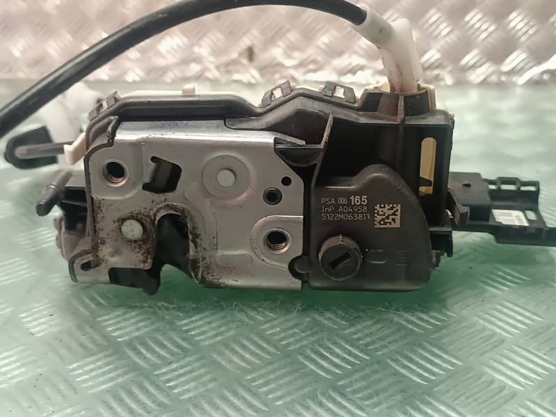 Recambio de cerradura puerta delantera derecha para peugeot 308 sw referencia OEM IAM A048069  ELECTRICA