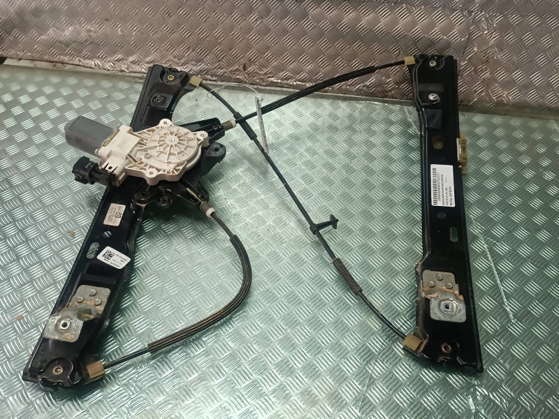 Recambio de elevalunas delantero derecho para ford focus lim. (cb8) referencia OEM IAM 924129104  ELECTRICO