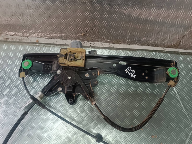 Recambio de elevalunas delantero derecho para ford focus lim. (cb8) referencia OEM IAM 924129104  ELECTRICO