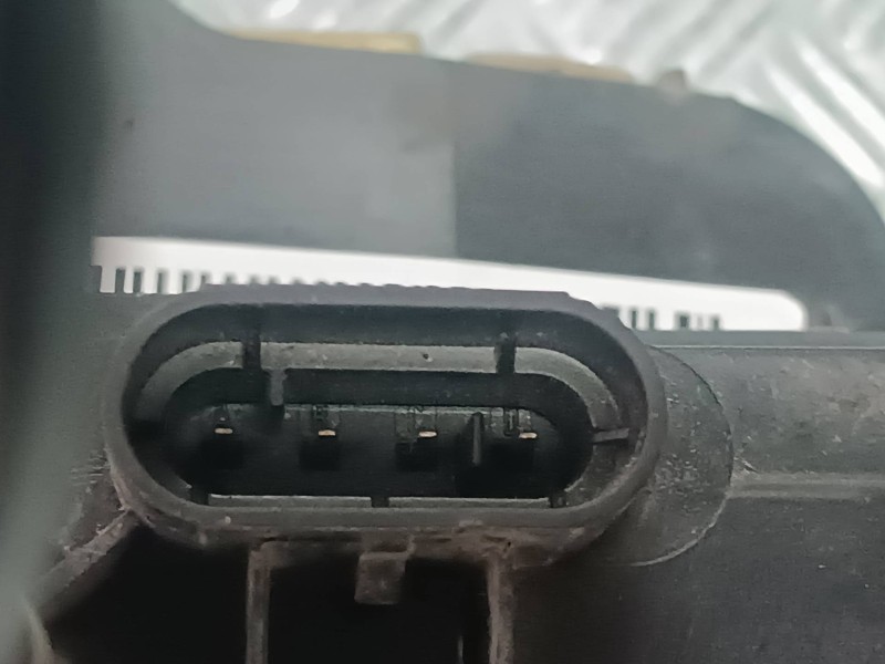 Recambio de cerradura puerta delantera derecha para renault megane ii coupe/cabrio referencia OEM IAM 493188 040805 ELECTRICA