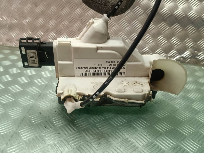 Recambio de cerradura puerta delantera izquierda para peugeot 308 sw referencia OEM IAM 006166 A048069 ELECTRICA