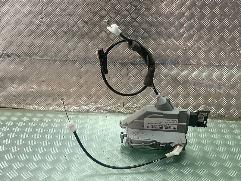 Recambio de cerradura puerta trasera derecha para peugeot 308 sw referencia OEM IAM 006174 A048069 ELECTRICA