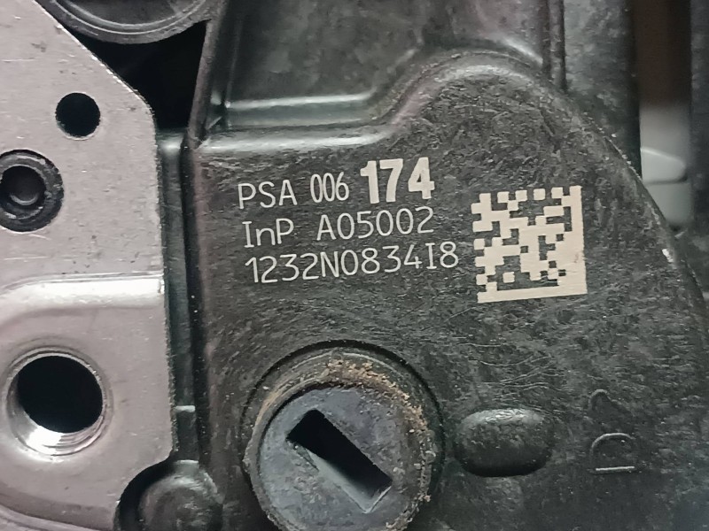 Recambio de cerradura puerta trasera derecha para peugeot 308 sw referencia OEM IAM 006174 A048069 ELECTRICA