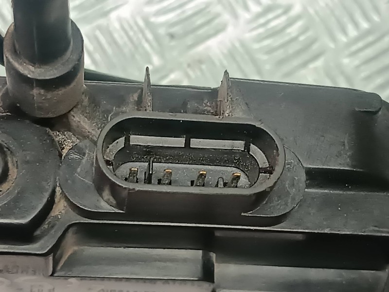 Recambio de cerradura puerta delantera izquierda para renault megane ii coupe/cabrio referencia OEM IAM 493176 040805 ELECTRICA