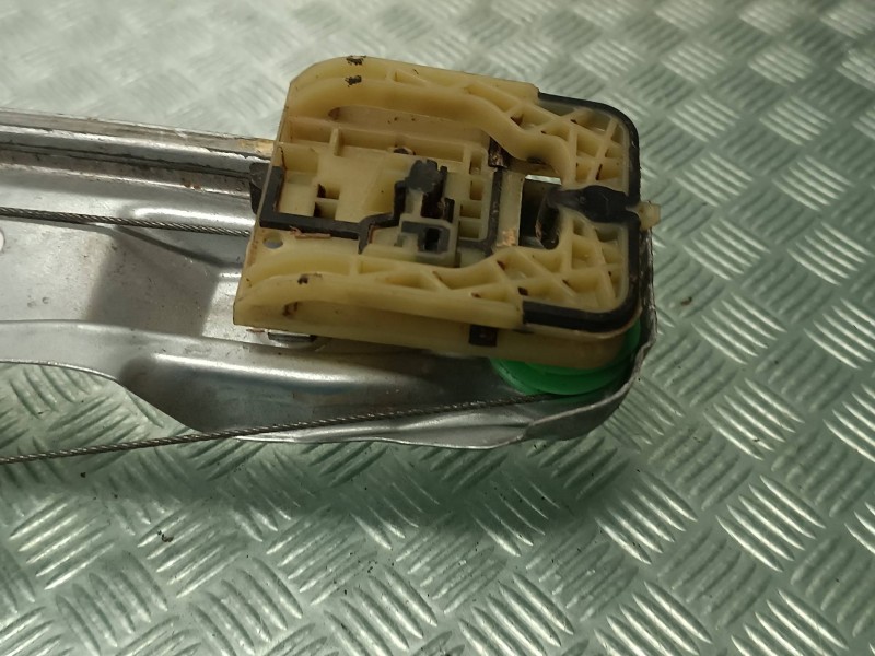 Recambio de elevalunas trasero derecho para ford focus lim. (cb8) referencia OEM IAM 924131104 RR1FK23665 ELECTRICO