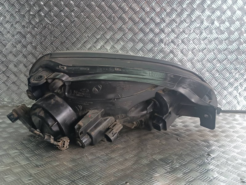 Recambio de faro izquierdo para hyundai tucson (jm) referencia OEM IAM 921012EXXX  6+3 PINES