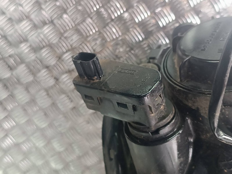 Recambio de faro izquierdo para hyundai tucson (jm) referencia OEM IAM 921012EXXX  6+3 PINES