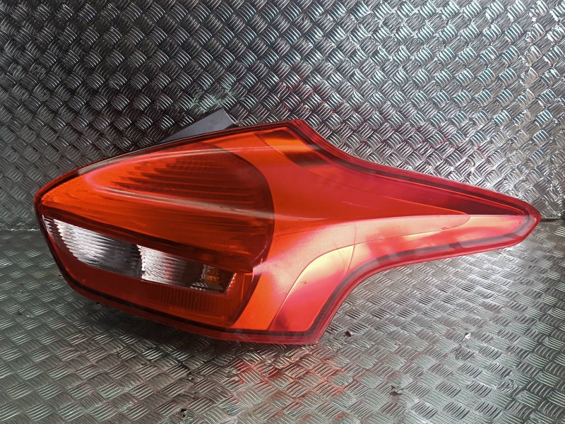 Recambio de piloto trasero derecho para ford focus lim. (cb8) referencia OEM IAM F1EB12404CD  5 PINES