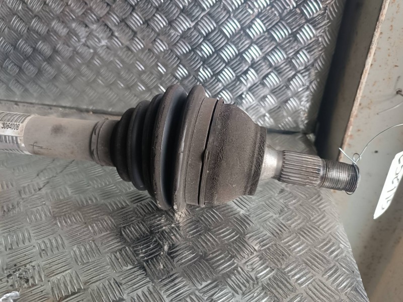 Recambio de transmision delantera derecha para peugeot 308 sw referencia OEM IAM 9661107280  