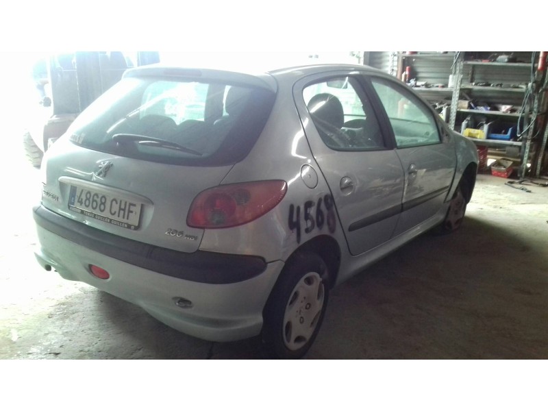 peugeot 206 berlina del año 2003