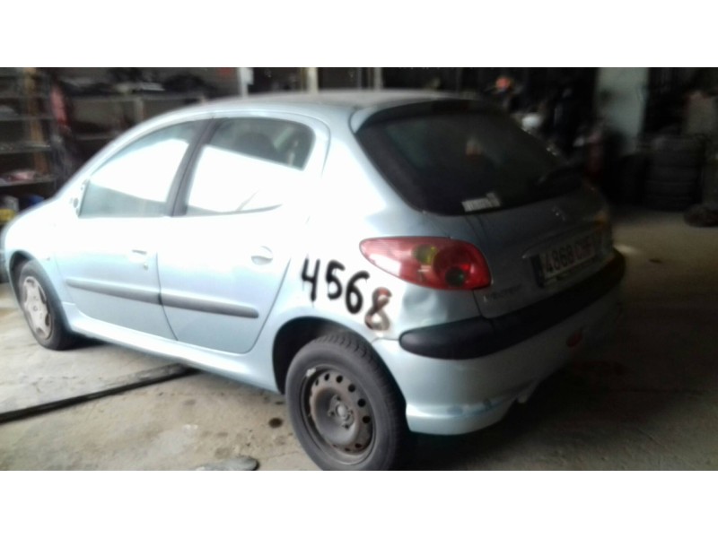 peugeot 206 berlina del año 2003