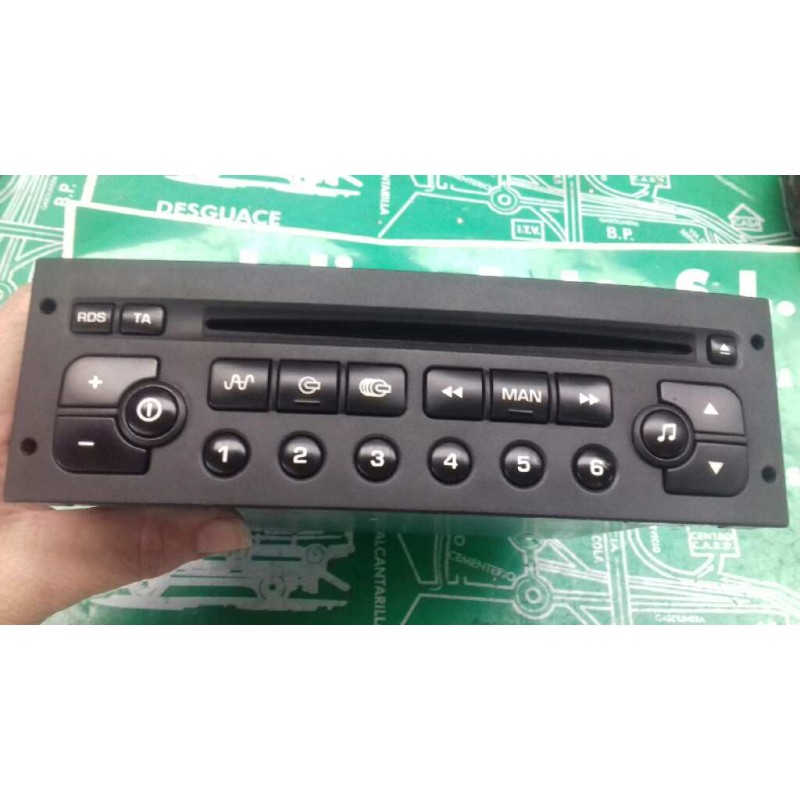 Recambio de sistema audio / radio cd para peugeot 206 berlina xt referencia OEM IAM 96488013XT PSARCD100 FD0202400129711