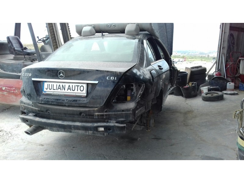 mercedes-benz clase c (w204) berlina del año 2008