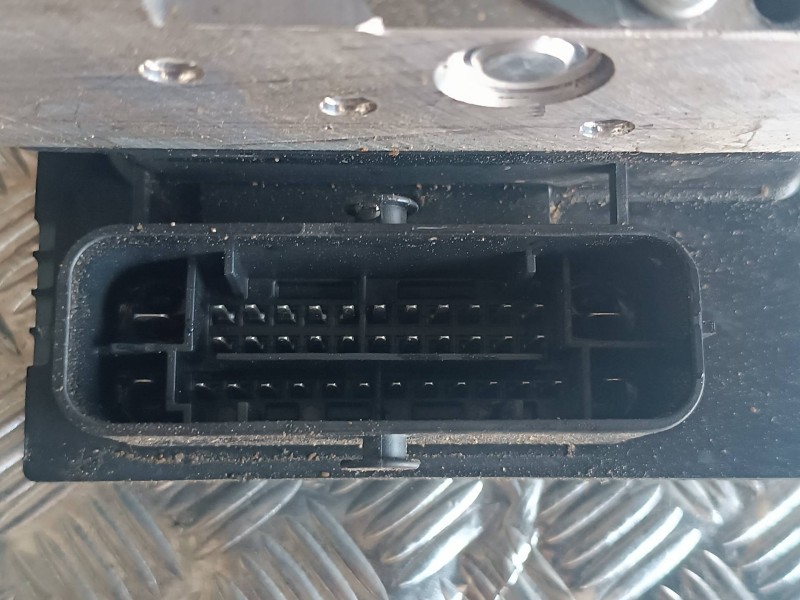 Recambio de abs para peugeot 308 sw referencia OEM IAM 9666957480 0265252070 BOSCH