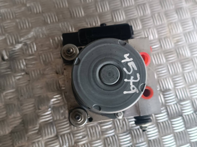 Recambio de abs para peugeot 308 sw referencia OEM IAM 9666957480 0265252070 BOSCH