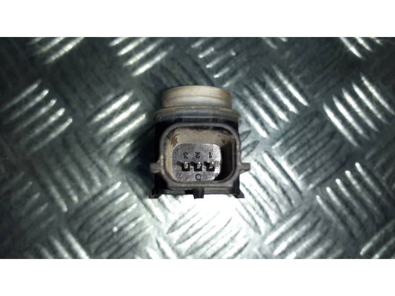 Recambio de sensor de aparcamiento para ford focus lim. (cb8) referencia OEM IAM EM2T15K859AAW  3 PINES