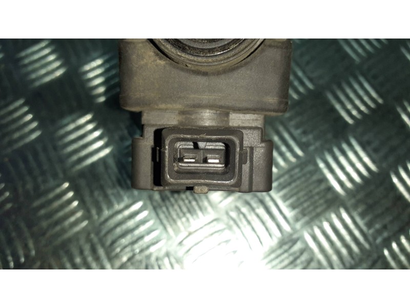 Recambio de valvula aire adicional para renault kangoo (f/kc0) referencia OEM IAM EV526  2 PINES