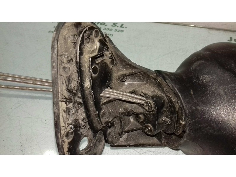 Recambio de retrovisor izquierdo para daewoo matiz cd referencia OEM IAM 015818  MANUAL