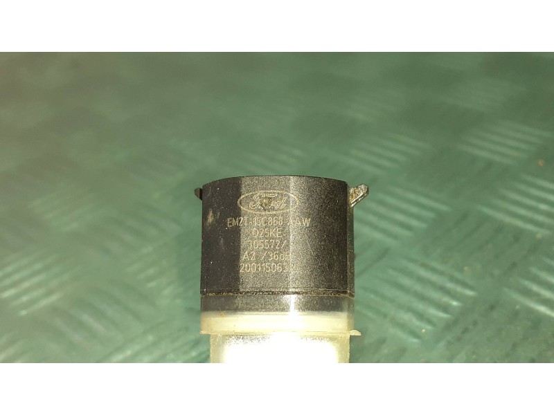 Recambio de sensor de aparcamiento para ford focus lim. (cb8) referencia OEM IAM EM2T15C868AAW  3 PINES