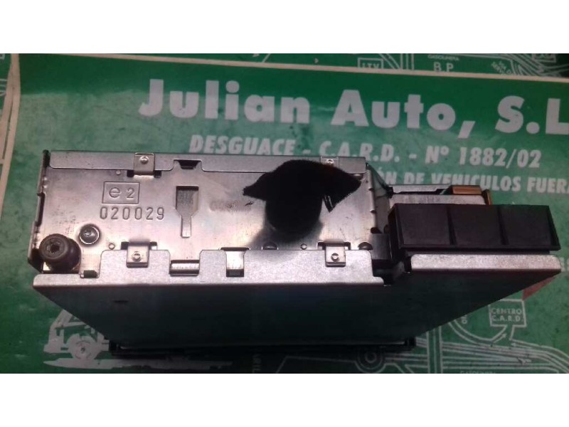 Recambio de sistema audio / radio cd para peugeot 206 berlina xt referencia OEM IAM 96488013XT PSARCD100 FD0202400129711