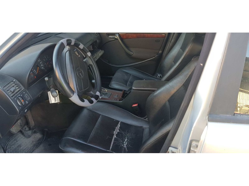 mercedes-benz clase c (w202) familiar del año 1989