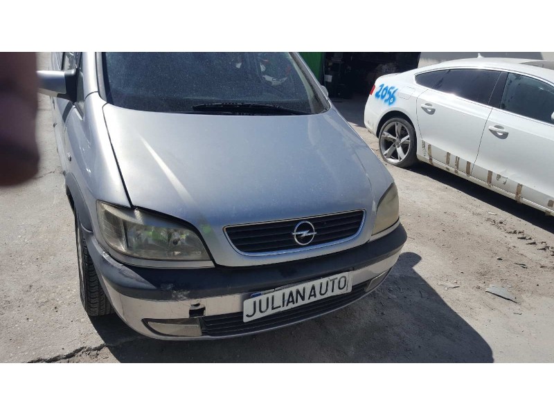 opel zafira a del año 2000