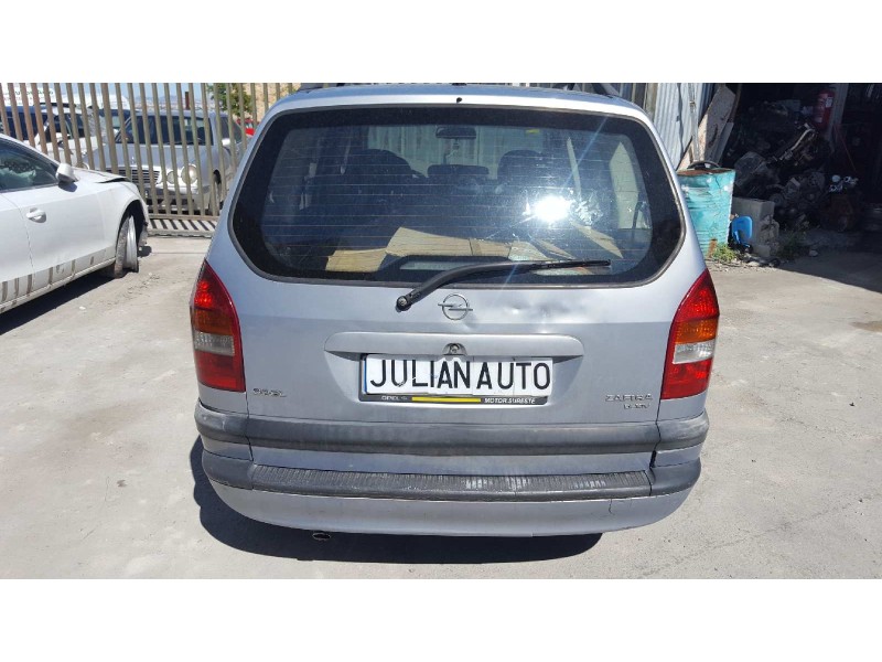 opel zafira a del año 2000