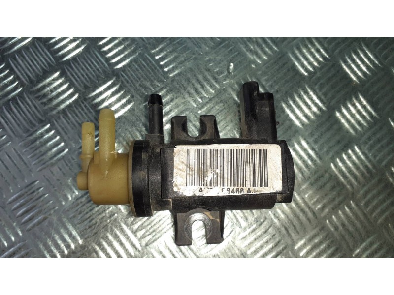 Recambio de valvula de vacio para ford focus lim. (cb8) referencia OEM IAM 55801  2 PINES
