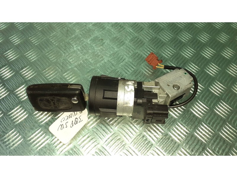 Recambio de conmutador de arranque para peugeot 308 sw referencia OEM IAM 9663123280  3 PINES