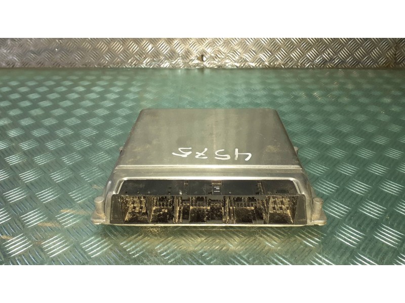 Recambio de centralita motor uce para mercedes-benz clase c (w203) berlina referencia OEM IAM A6111537879 0281011002 BOSCH