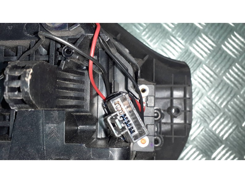 Recambio de airbag delantero izquierdo para peugeot 308 sw referencia OEM IAM 96758003ZD  2 PINES