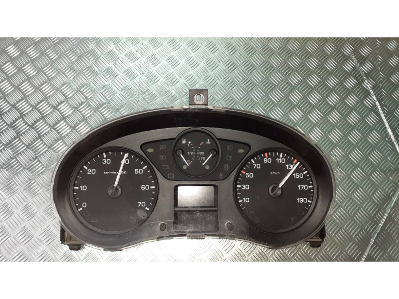 Recambio de cuadro instrumentos para citroen berlingo cuadro referencia OEM IAM 9801642280  18 PINES