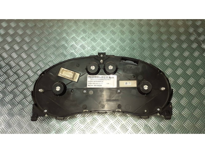 Recambio de cuadro instrumentos para citroen berlingo cuadro referencia OEM IAM 9801642280  18 PINES
