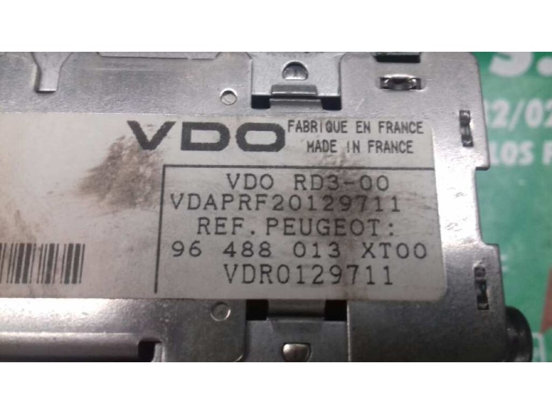 Recambio de sistema audio / radio cd para peugeot 206 berlina xt referencia OEM IAM 96488013XT PSARCD100 FD0202400129711