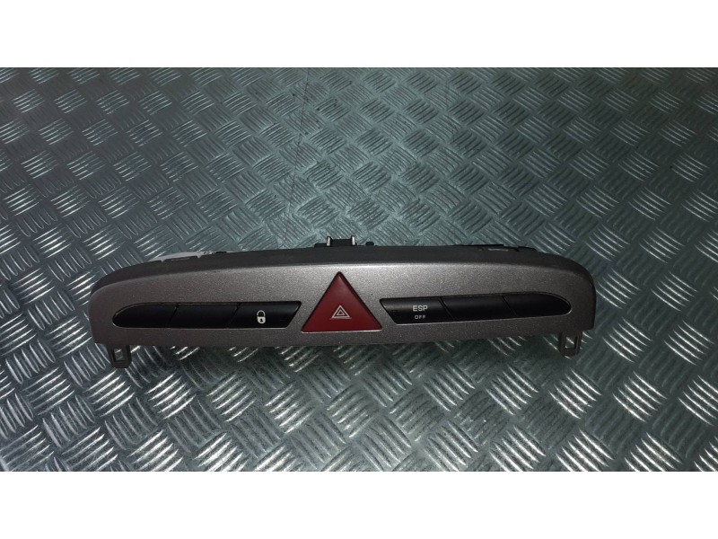 Recambio de warning para peugeot 308 sw referencia OEM IAM 9659215177  8 PINES
