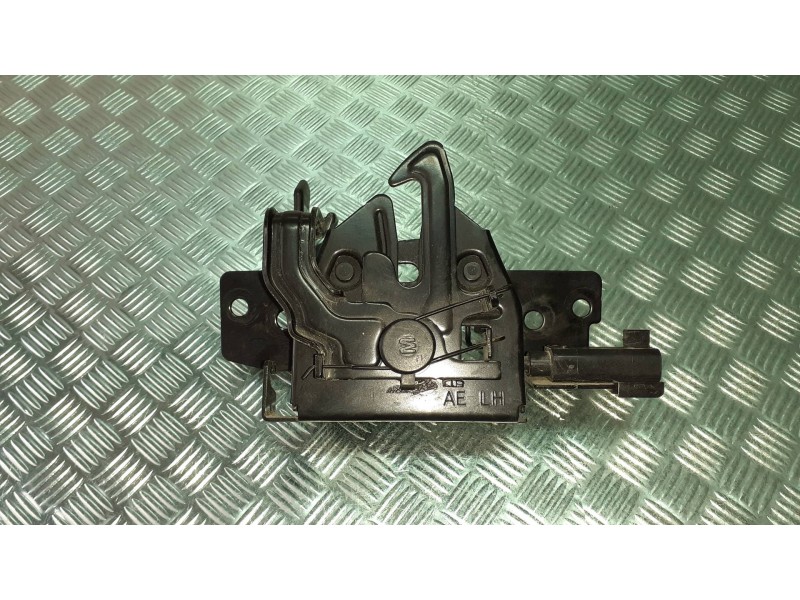 Recambio de cerradura capo para hyundai ioniq 5 5 referencia OEM IAM 81130G2000  2 PINES