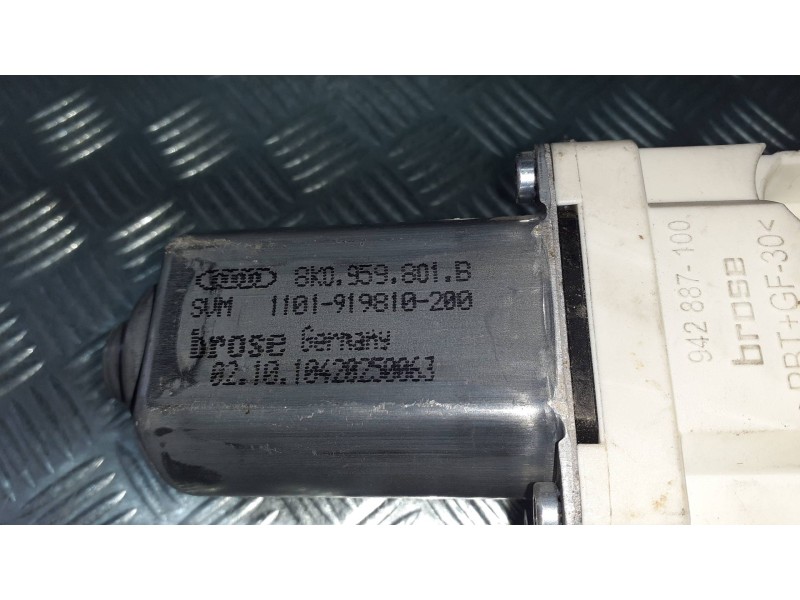 Recambio de motor elevalunas trasero derecho para volkswagen sharan (7n1) referencia OEM IAM 8K0959801B  2 PINES