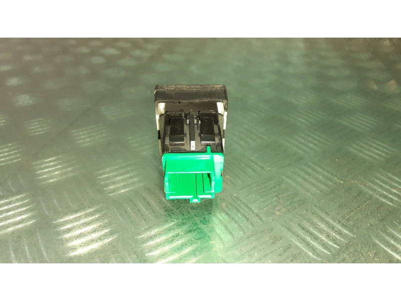 Recambio de interruptor para citroen berlingo cuadro referencia OEM IAM 96582880XT 4 PINES BLOQUEO PUERTAS