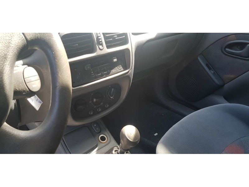 renault clio ii fase i (b/cbo) del año 2000