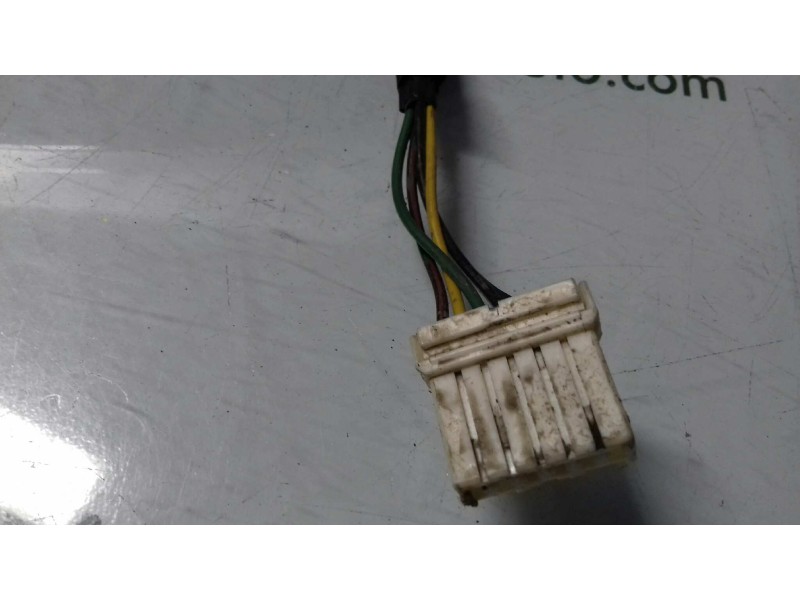 Recambio de retrovisor izquierdo para chevrolet tacuma se referencia OEM IAM 99000102  ELECTRICO