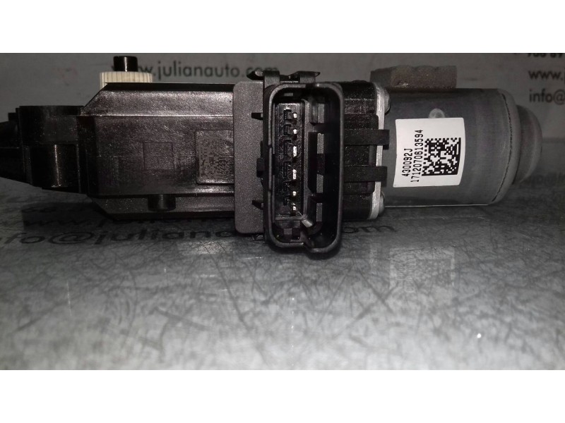 Recambio de motor elevalunas delantero izquierdo para kia niro business referencia OEM IAM 82450G5010  6 PINES